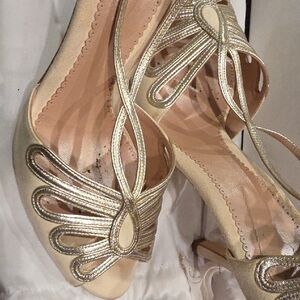 Elegant Gold Women's Sandals
